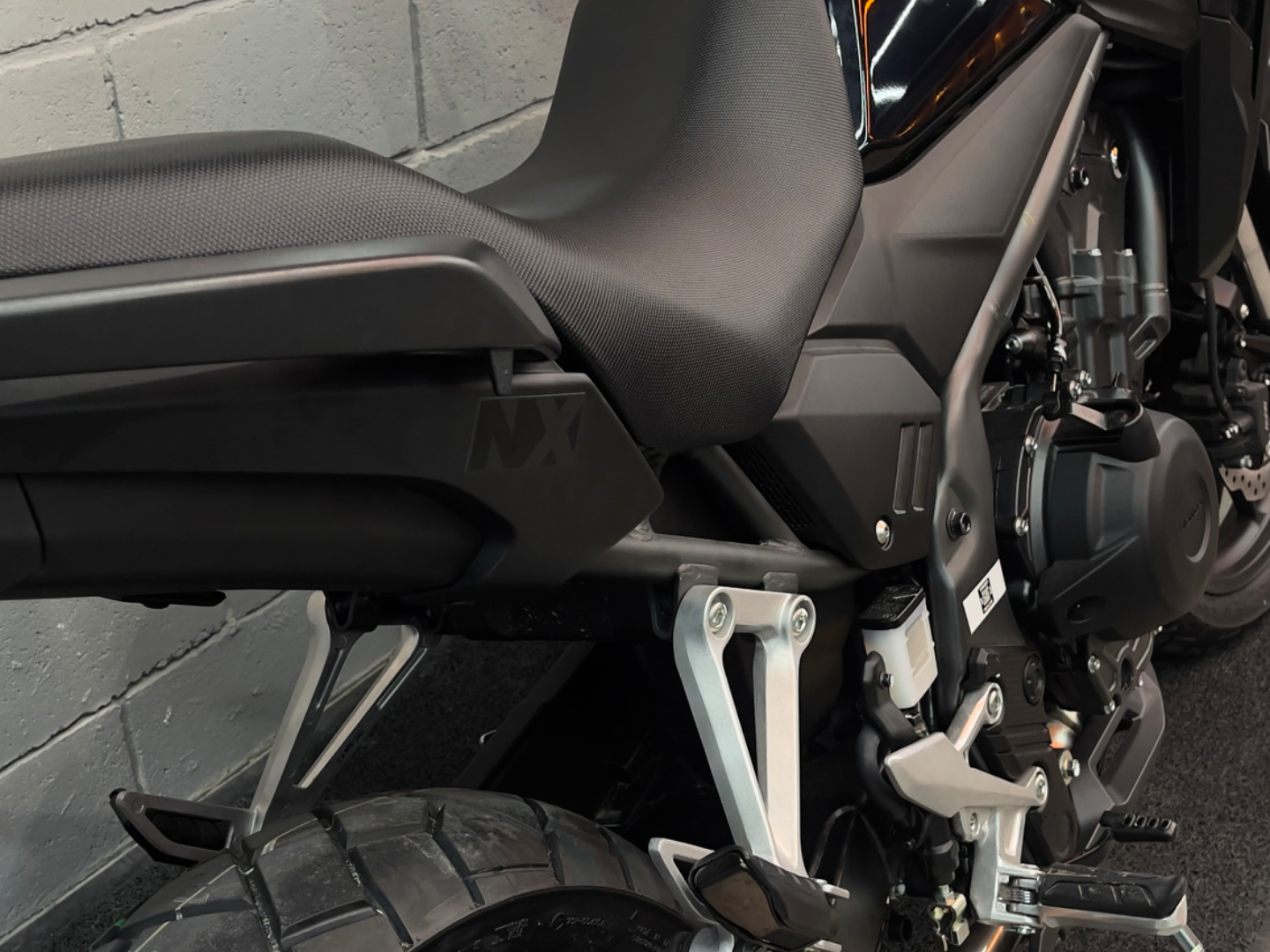 Honda NX 500 2026 PRETA - foto 3