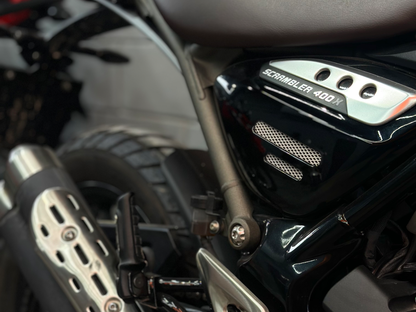 Triumph Scrambler 400X 2025 VERDE ESCURO - foto 2