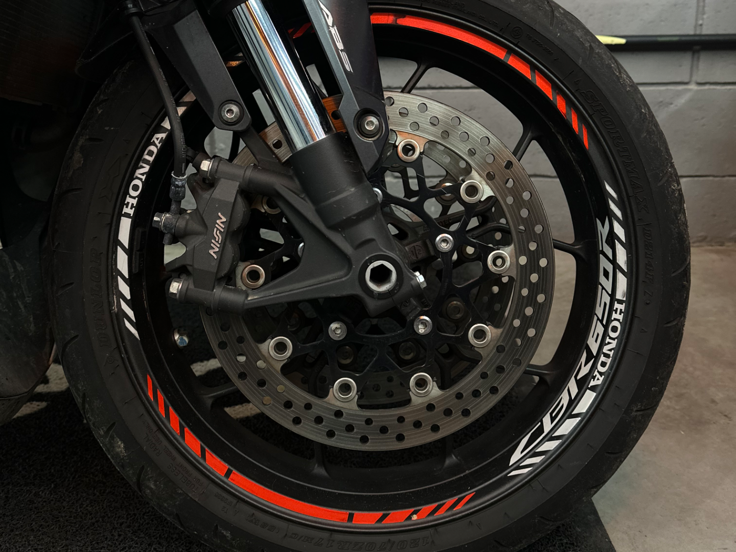 CBR 650R 2024 BRANCA - foto 5