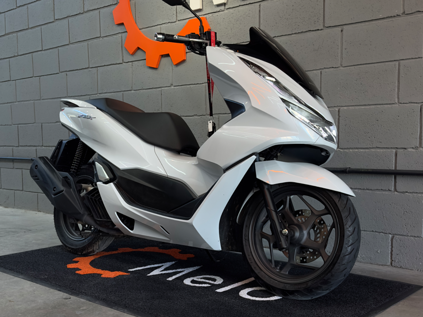 Honda PCX 160 2025 BRANCA - foto 2