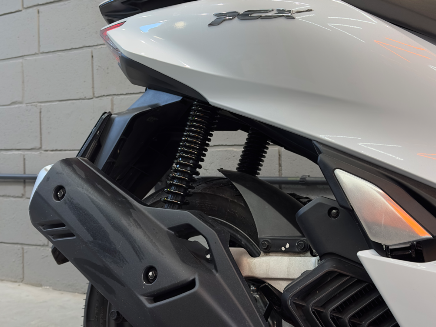 Honda PCX 160 2025 BRANCA - foto 4