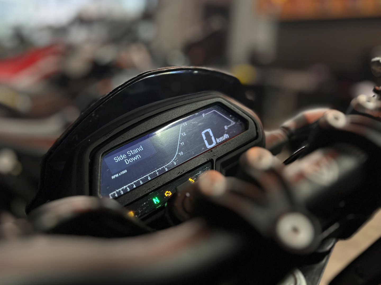 Bajaj Dominar 400 2025 PRETA - foto 6